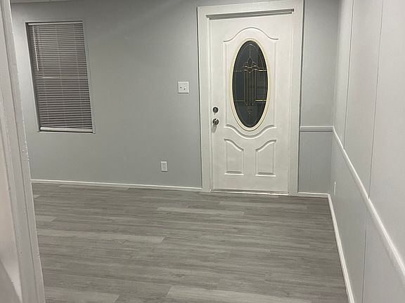 3rd image of 214 El Dorado Ave