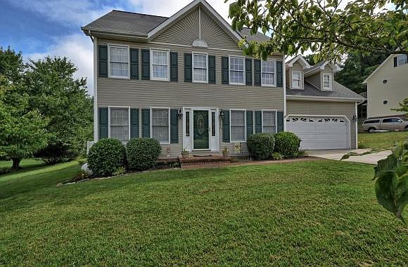 1st image of 141 Bentwood Ln