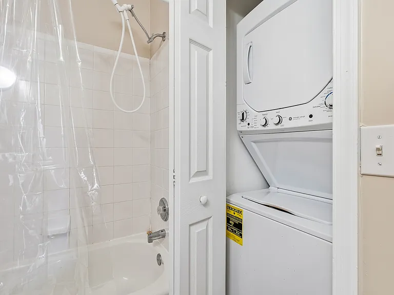 In-Unit Washer & Dryer