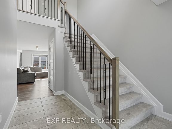 4th image of 224 Capri Ave