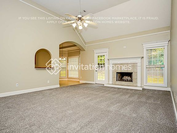 4th image of 55 Blue Grass Ct