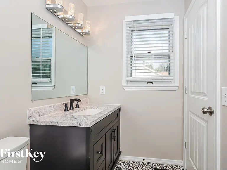 345 Highfield Dr — Photo 12