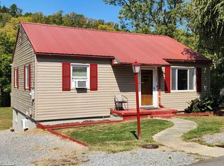 132 Oakland Ave, Clarksburg, WV 26301