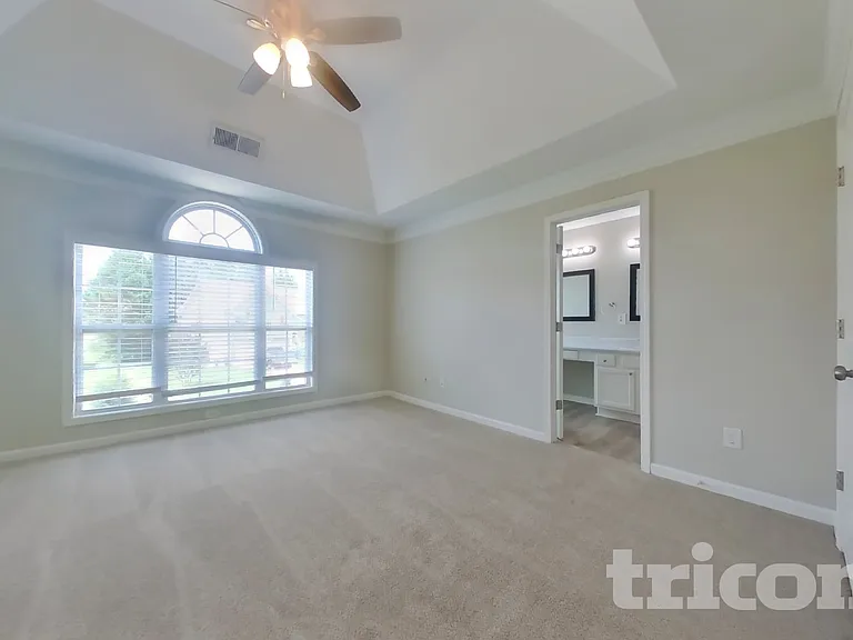 54 Freedom Dr NE — Photo 8