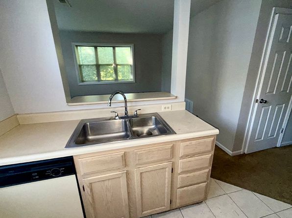 3227 Bishop St Unit 2