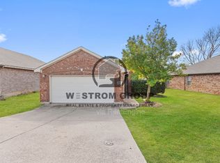 6625 Chalk River Dr, Fort Worth, TX 76179