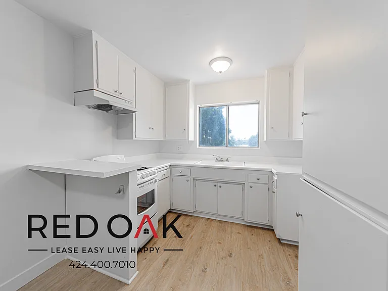 915 Mount Olive Dr #15 — Photo 8