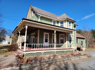 1222 Middle Rd, Willsboro, NY 12996