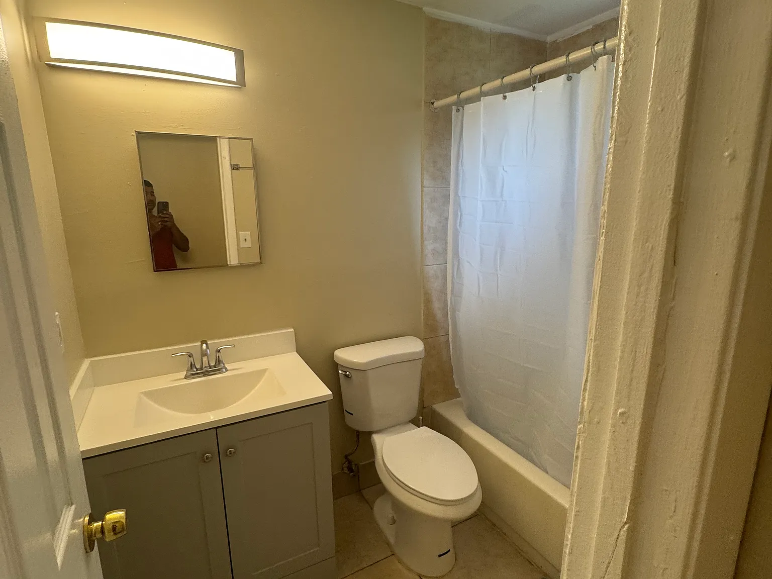 2 bed, 870 sqft, $1,300 — Photo 3