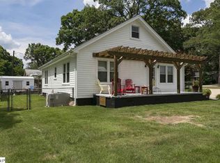 707 Ikes Rd, Taylors, SC 29687
