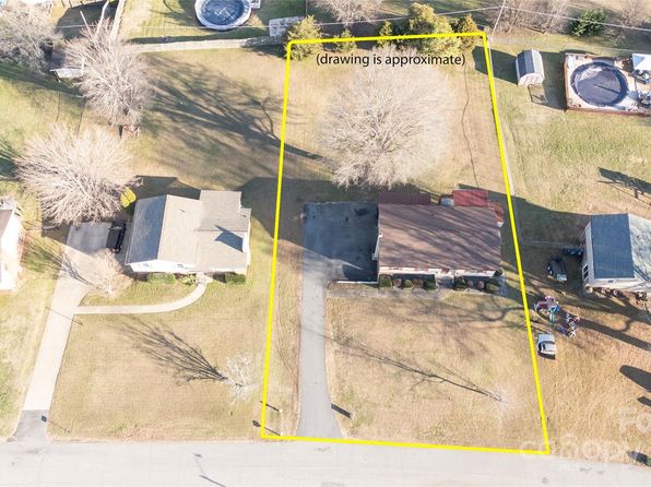 2212 Olde Well Rd SE #24, Hudson, NC 28638