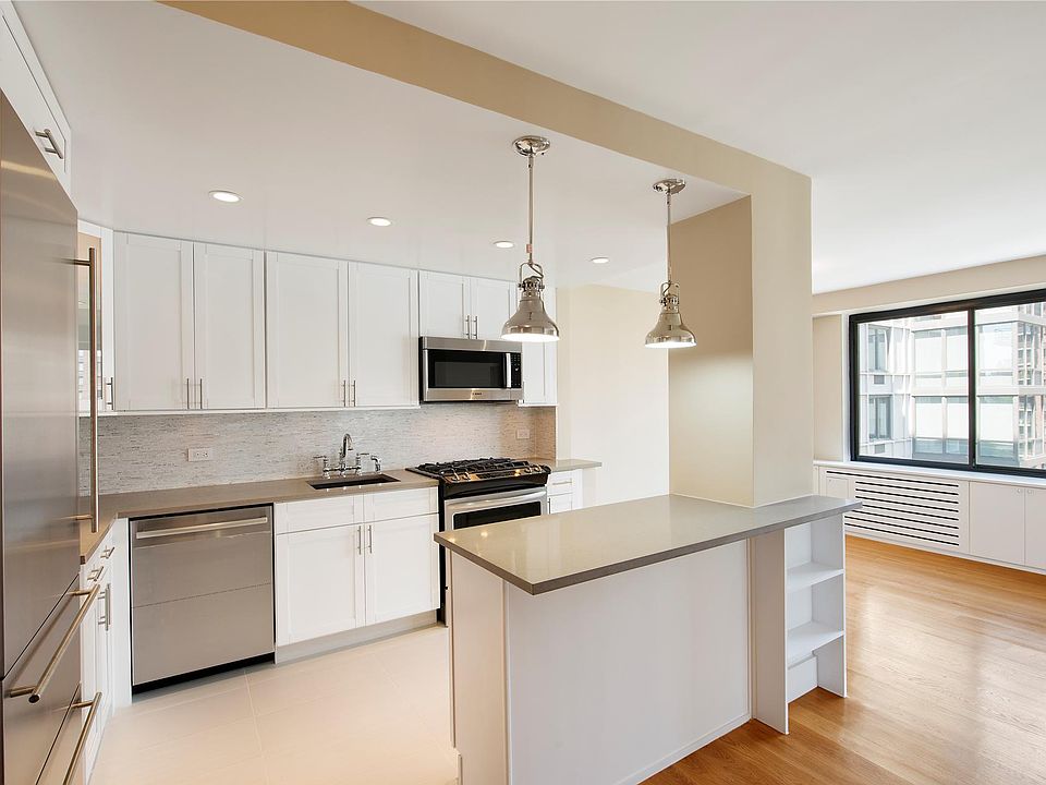 2nd image of 400 Central Park W APT 5C
