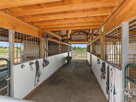 4th image of 4532 Oak Rd