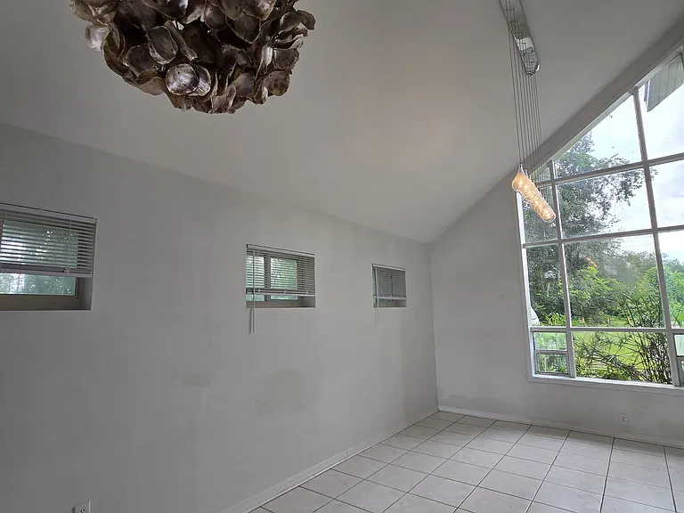 2449 E Lake Dr — Photo 3
