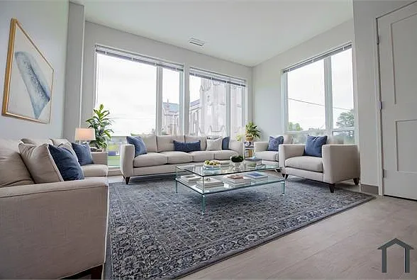 2 bed, $1,293 — Photo 2