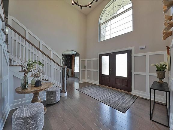 2nd image of 4 Creekview Court Pv #4