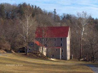 159 Gleaves Rd, Cripple Creek, VA 24322