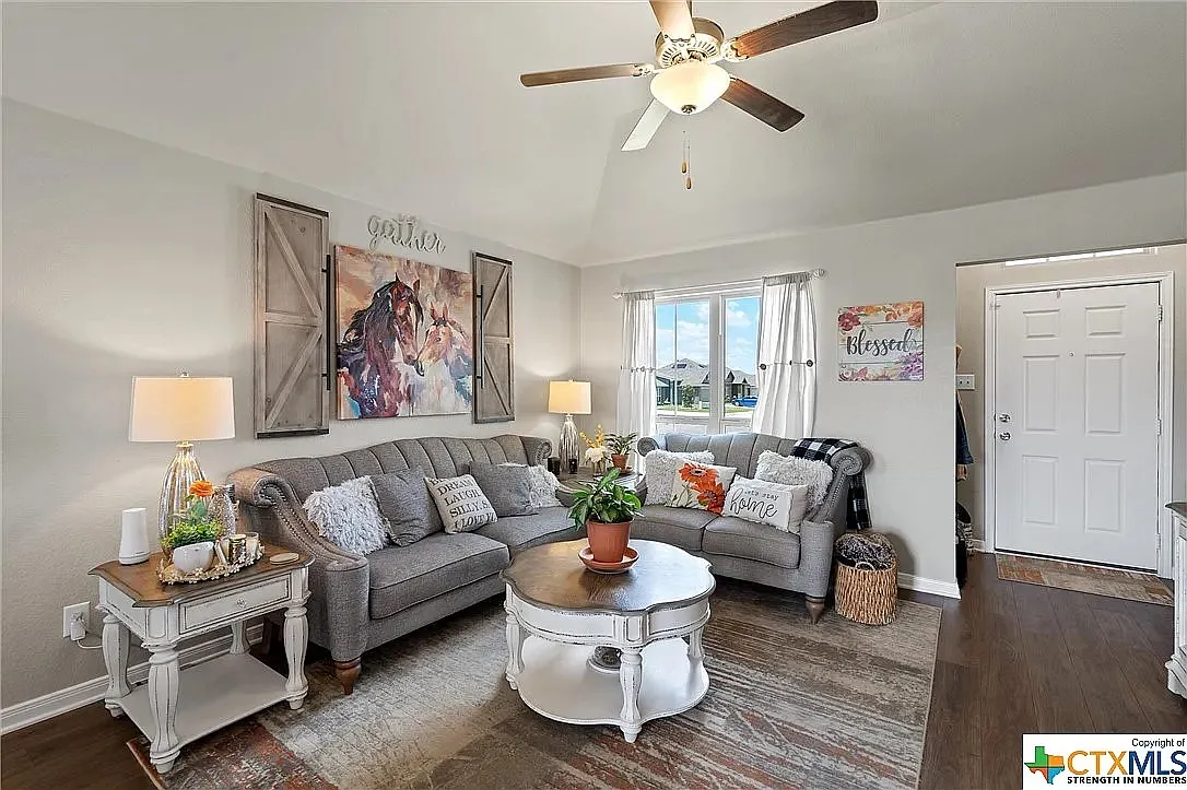 3 bed, 1265 sqft, $1,595 — Photo 4
