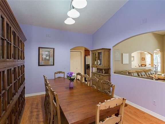 4th image of 9705 Bay Colony Dr