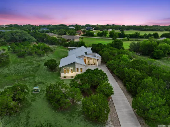 1108 LONG HOLLOW DR, Canyon Lake, TX 78133