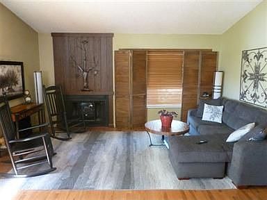 4th image of 8114 W 90th Ave