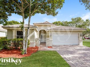 2851 SW 193rd Ter, Hollywood, FL 33029