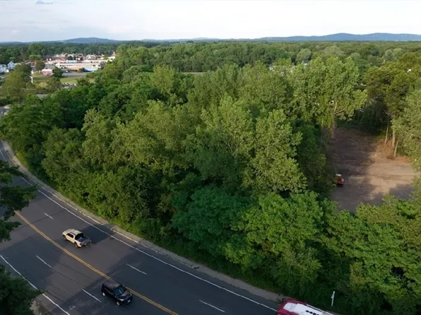 543 Boston Rd, Springfield, MA 01109