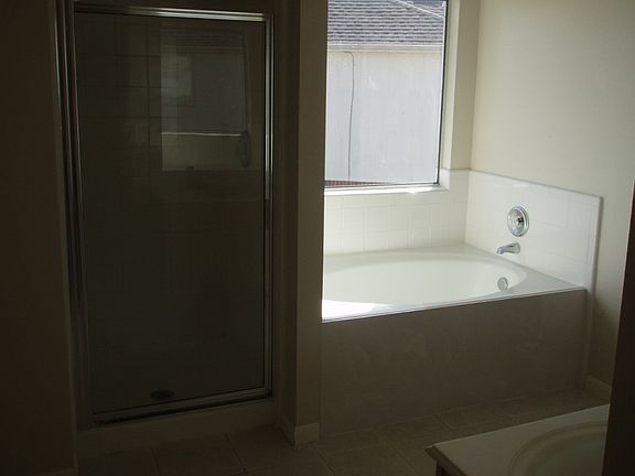 5th image of 3007 Meadow Bay Dr