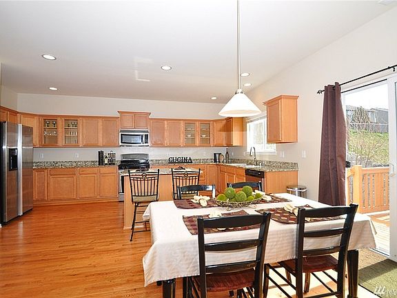 5th image of 8016 88th St NE