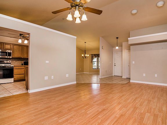 5th image of 1045 Bonnymede Dr