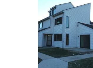 403 Bunker Hill Rd #C-18, Harleysville, PA 19438