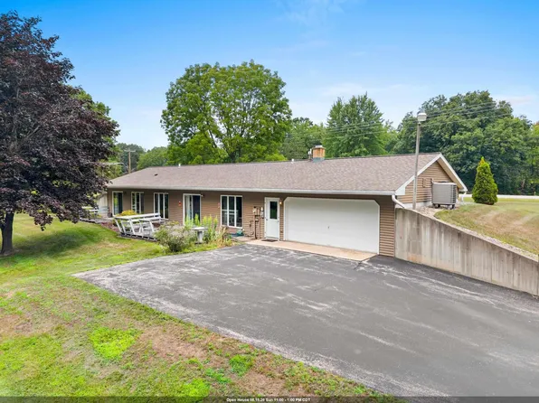 5895 State Highway 22, Lena, WI 54139