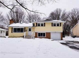 143 W Meadows Dr, Rochester, NY 14616