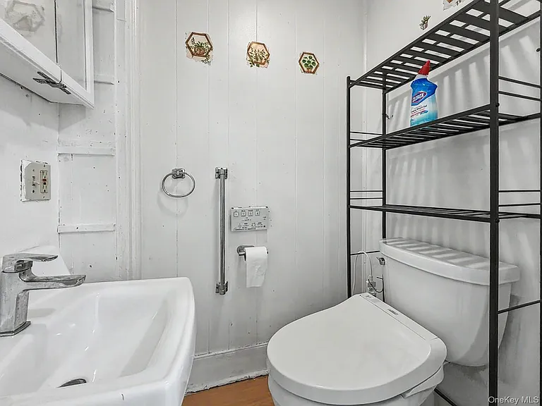 63 Fowler St — Photo 8