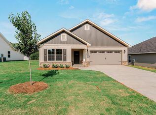 182 Red Tail Cir, Byron, GA 31008