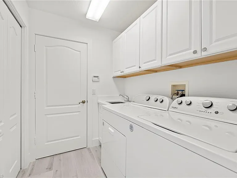 2050 Terrazzo Ln — Photo 18