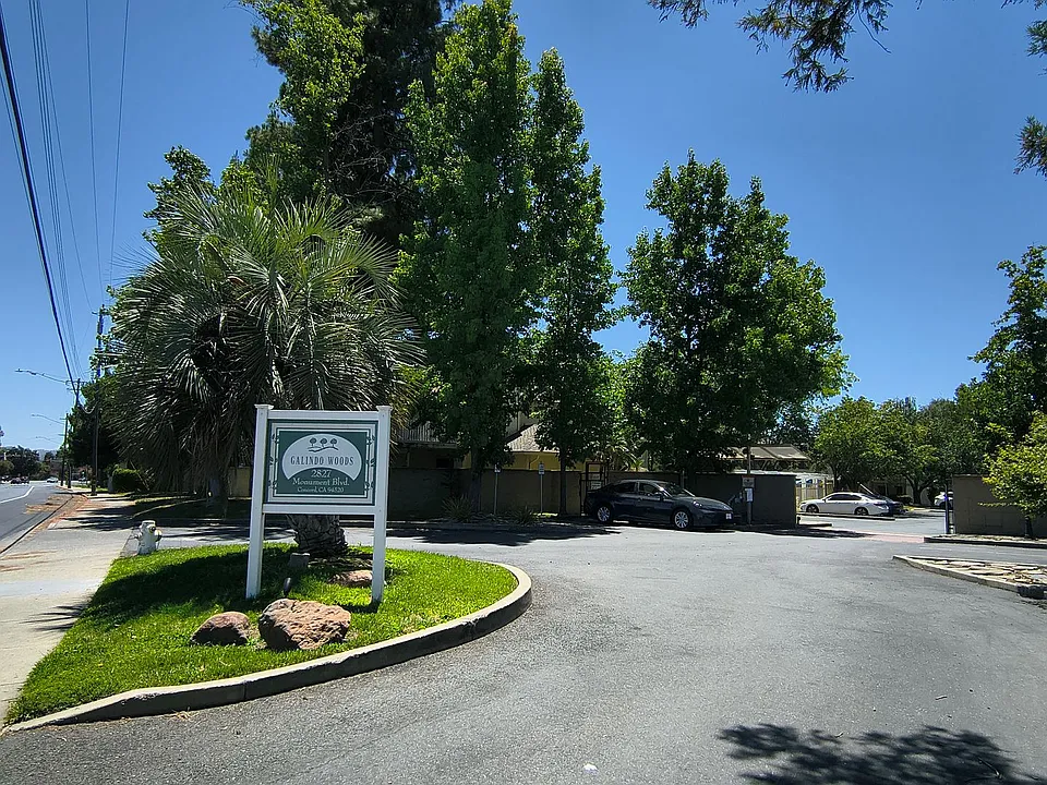 2827 Monument Blvd #24
