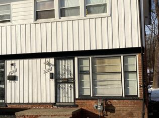 20452 Pembroke Ave, Detroit, MI 48219