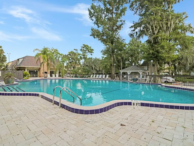 4022 Versailles Dr #C — Photo 7