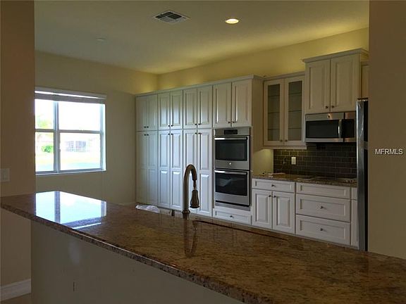 5th image of 5040 Stone Harbor Cir