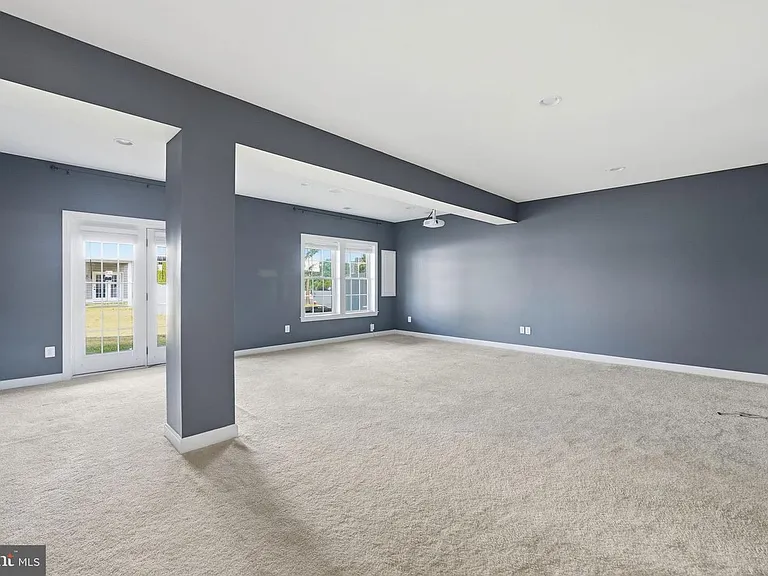 21253 Park Grove Ter — Photo 35