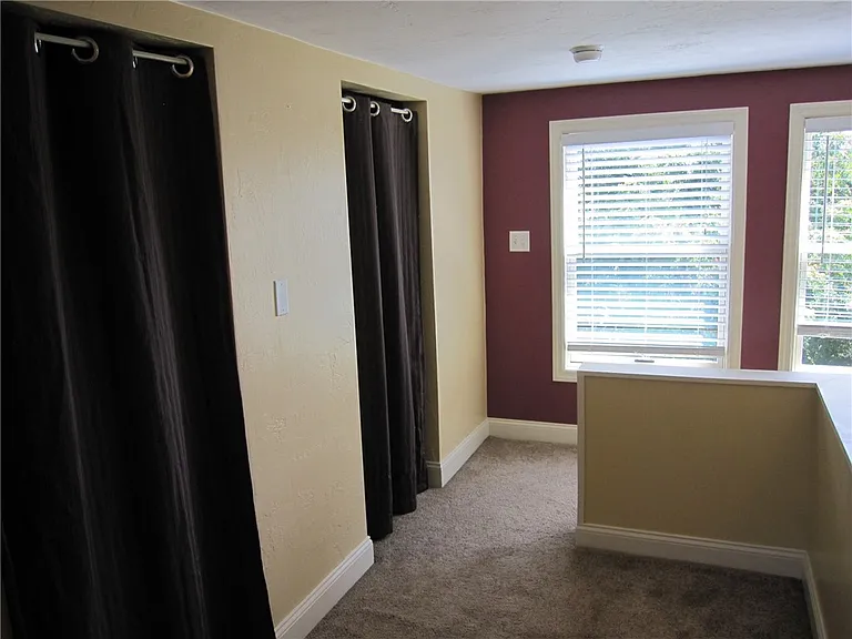 471 Oneida St — Photo 26