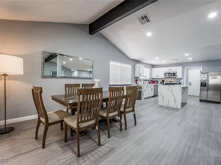 7439 Trudy Ln — Photo 17