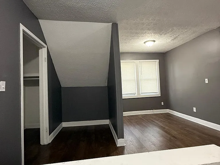 411 Eddy Rd — Photo 11