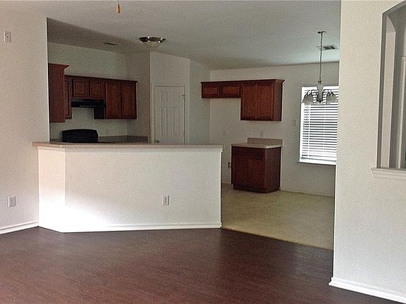 3rd image of 8813 Highland Orchard Dr