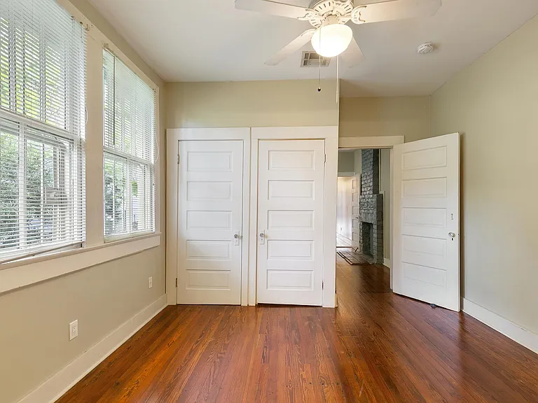 2413 Lowerline St — Photo 12
