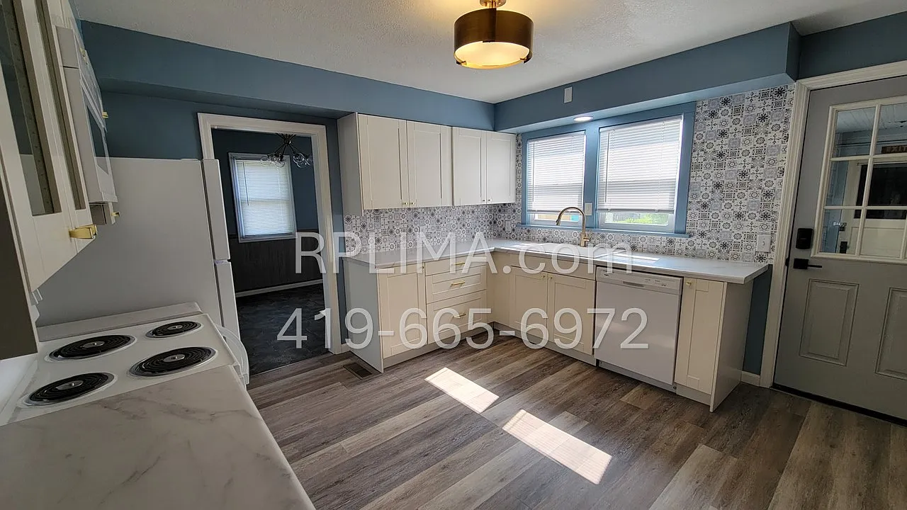 531 Fairfield Dr photo 1