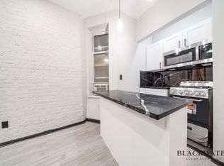 309 W 43rd St #PENTHOUSE D, New York, NY 10036