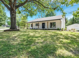 9901 Countryside Rd, Lenexa, KS 66215