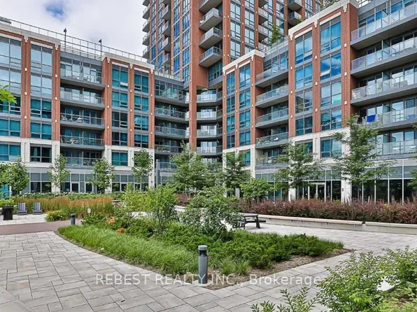 31 Tippett Rd #547, Toronto, ON M3H 0C8
